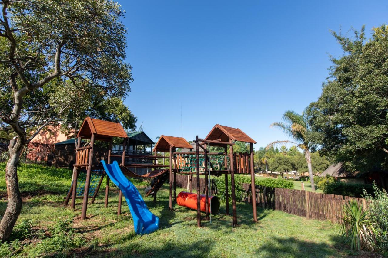 Pecan Bush Lodge Magaliesburg Exterior foto